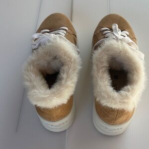 J Slides Tan Sneakers with White Faux Fur